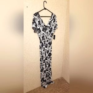 International concepts womans romper
